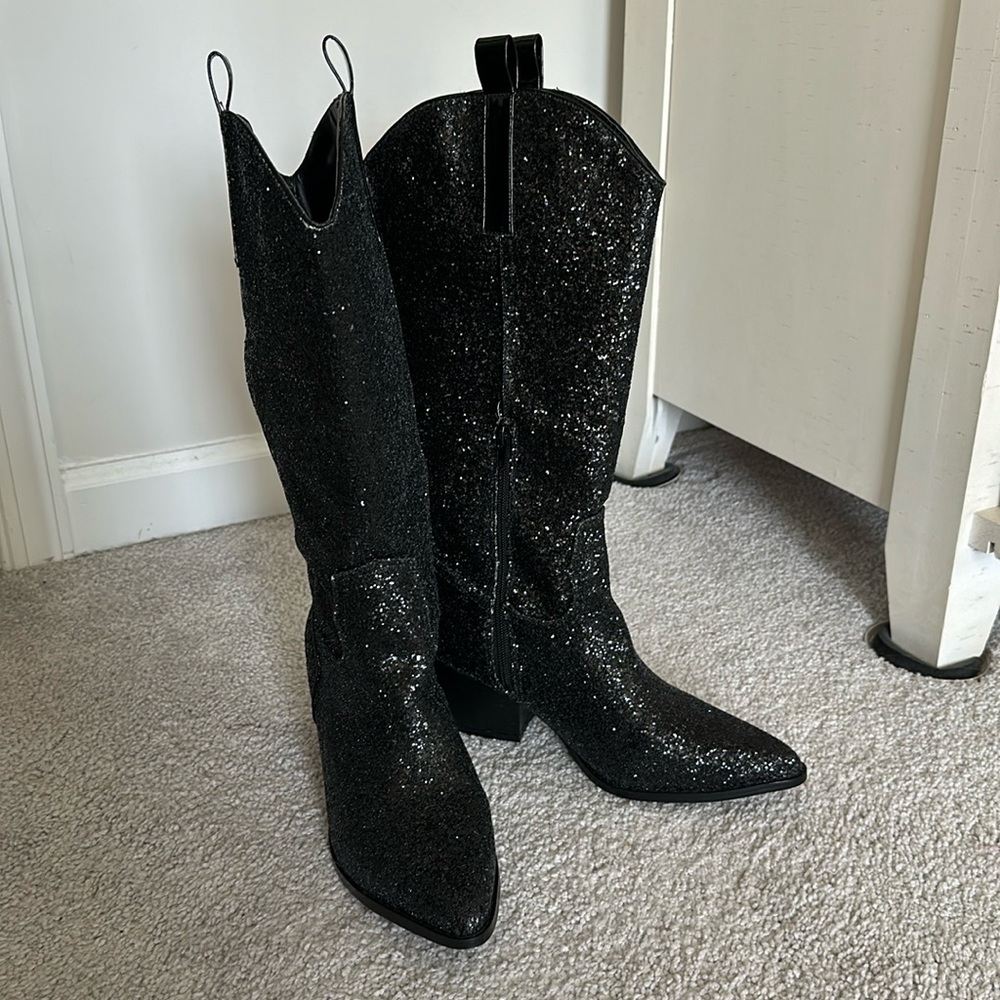 NWOT Lemon Drop black sparkle cowboy boots